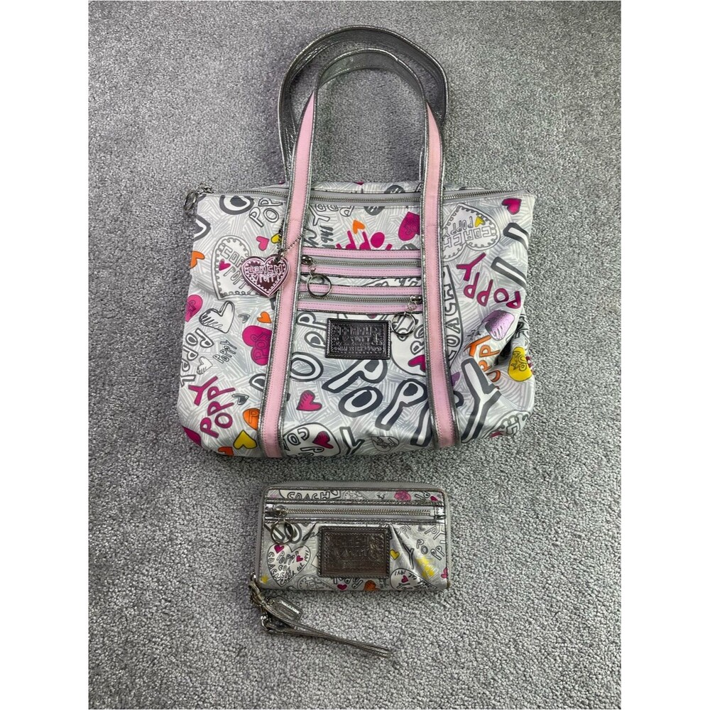 Coach Poppy Graffiti Tote Bag & Matching Zip Around Wallet Pink Hearts Set Y2K